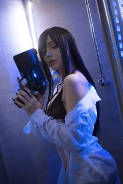 [COS福利] 国外美女SayaTheFox - 浴室诱惑(10P)-图控