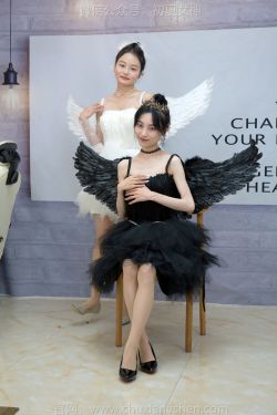 初夏女神 No.207 柒柒&双双 黑白天鹅(90P)-图控