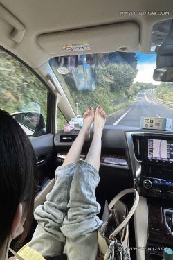 [Ligui丽柜] 2024.11.14 日本旅拍3 兔子(77P)-图控
