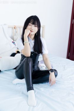 物恋传媒 No.2289 嘟嘟 – 长靴、高跟凉鞋、白棉袜、裸足(200P)-图控
