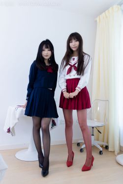 物恋传媒 No.2352 泡泡&嘟嘟 - 高跟鞋、油亮薄红丝、油亮薄黑丝、jk制服(175P)-图控