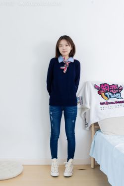 物恋传媒 No.2354 小悦 – 帆布鞋、白棉袜、裸足(150P)-图控