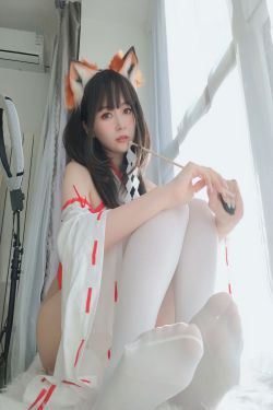 Coser小姐姐 白银 - 神社小狐狸(93P)-图控