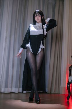屿鱼 – 黑丝修女(40P)-图控